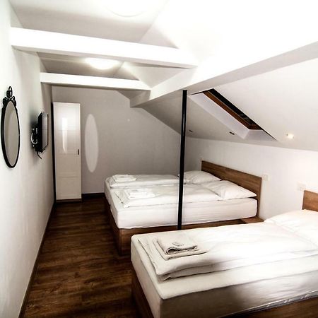 Sobe Zimmer Frei Pozega Exterior photo
