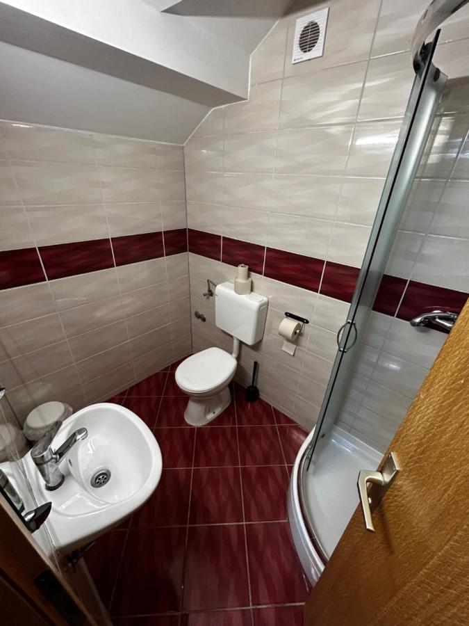 Sobe Zimmer Frei Pozega Exterior photo
