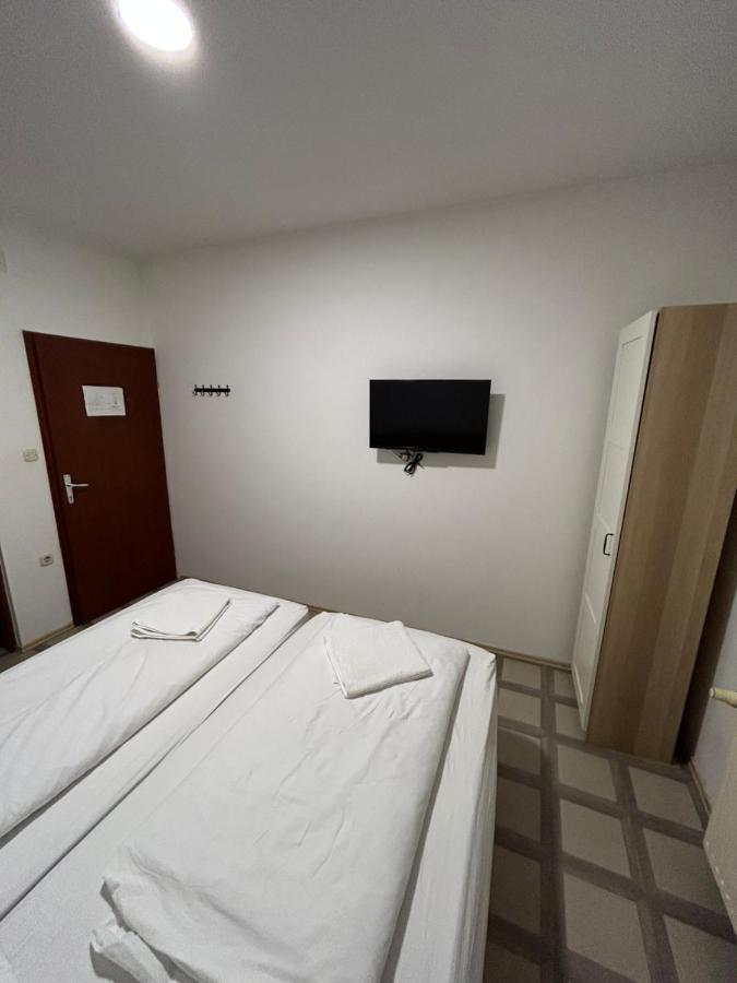 Sobe Zimmer Frei Pozega Exterior photo