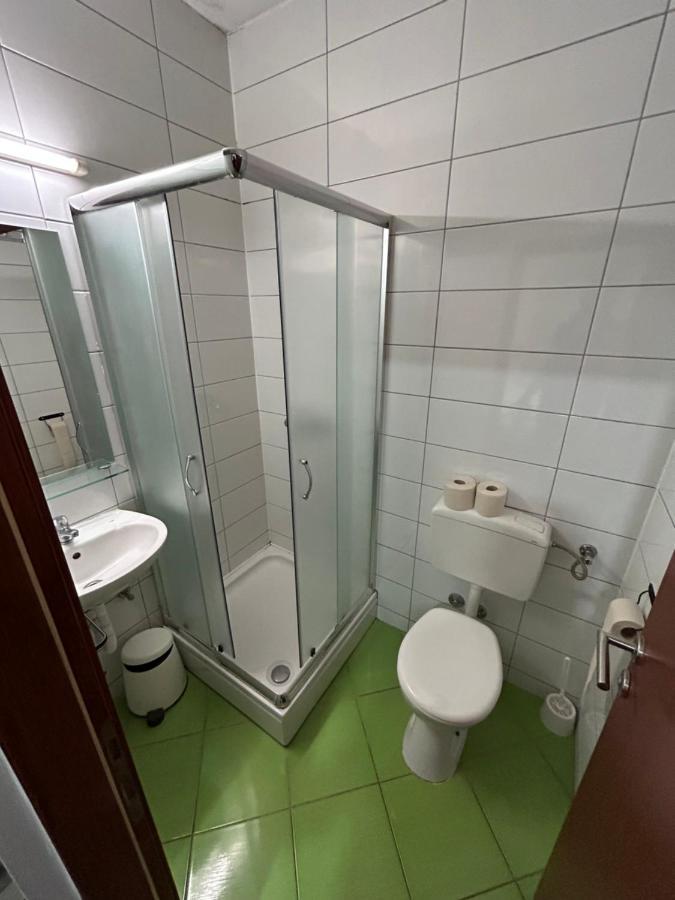 Sobe Zimmer Frei Pozega Exterior photo