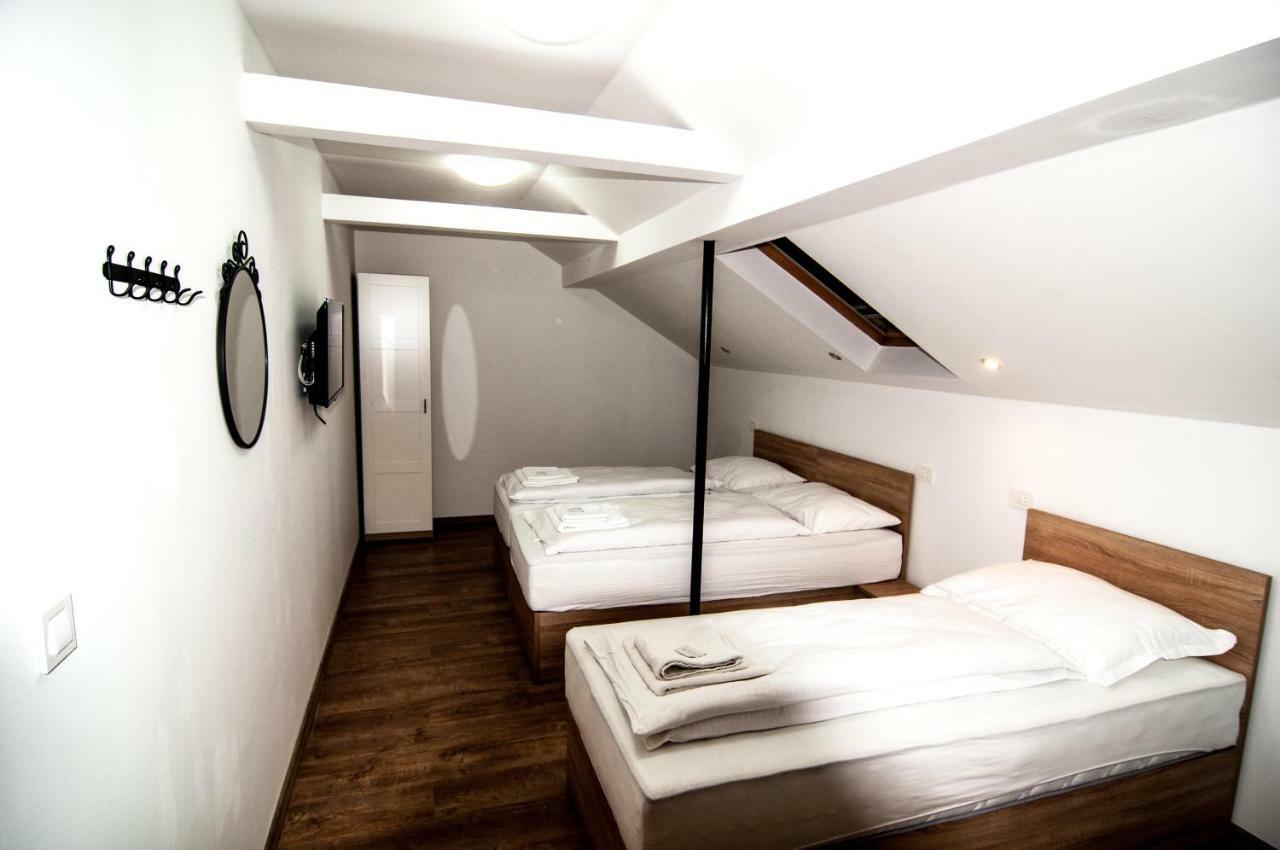 Sobe Zimmer Frei Pozega Exterior photo